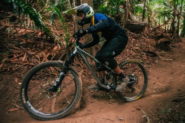 Comment déterminer la taille idéale d'un cadre de vélo pour une femme?